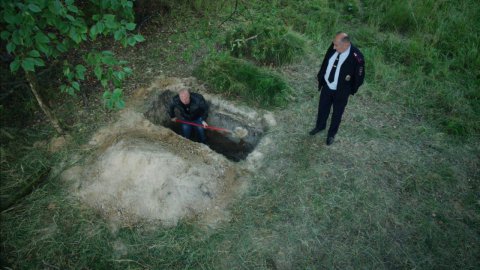 Физрук: Фома копает яму